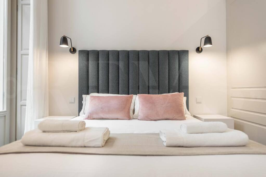 Contemporary Loft In The Historic Center By Rems * Malaga
