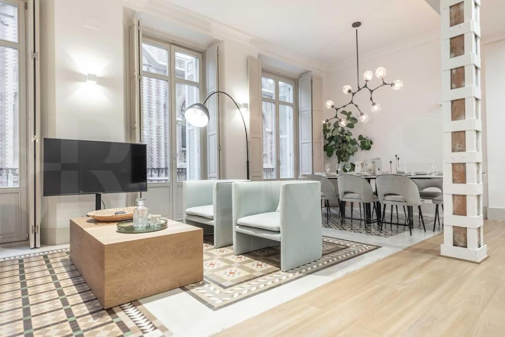 Contemporary Loft In The Historic Center By Rems Apartament Malaga